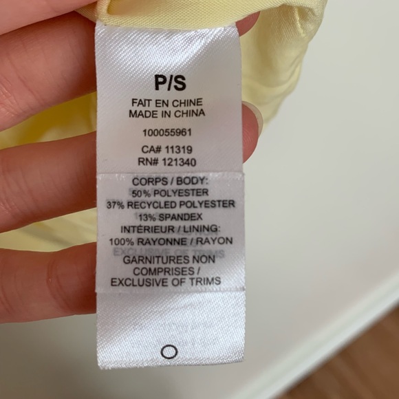 Dynamite Women’s Blazer size small - Picture 7 of 7